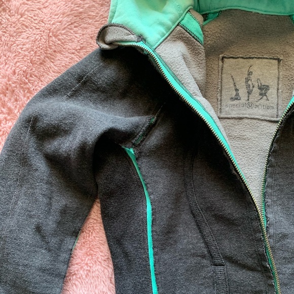 Lululemon Special Edition Sweater - Picture 2 of 6